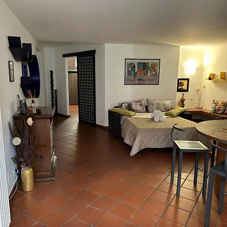 Historic Center Via Po *