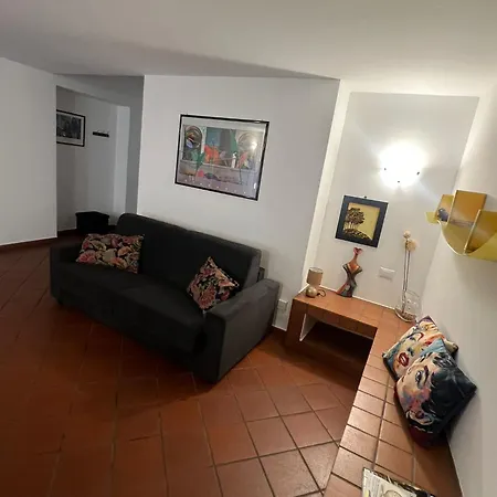 Historic Center Via Po Apartment